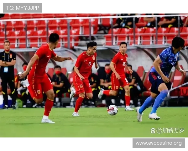 国足正视差距谋短期提升坚持不放弃全力改善竞技状态与团队凝聚力