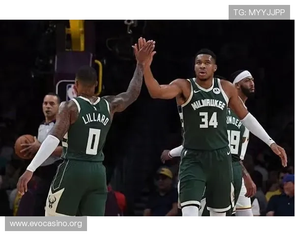 绿军三将强势跻身本季三分榜前十之中比斯利领跑华子库里紧随其后